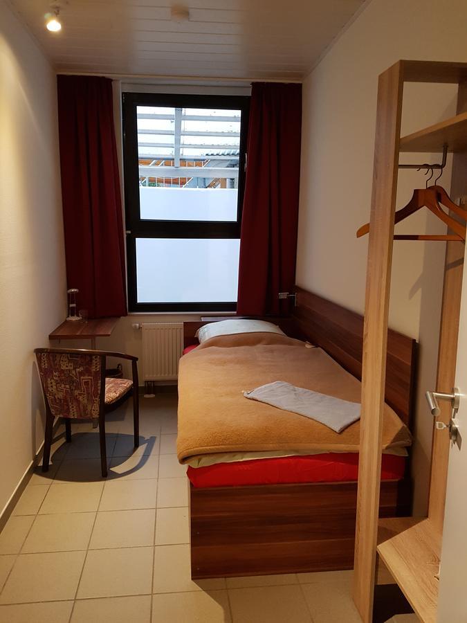 Hostel Gaestehaus Zum Padre Goch Exterior photo